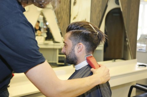 Aesculap Maszynka Do Strzyżenia FAV5 CL Akumulatorowa Czerwona